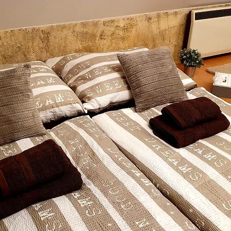 בקתה Roubenka Rozkos