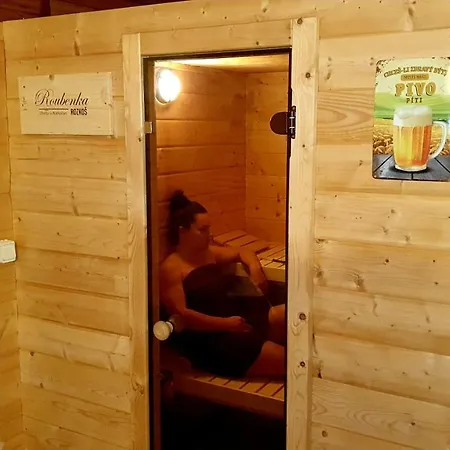 בקתה Roubenka Rozkos Nové Město nad Metují