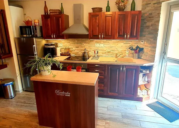 Roubenka Rozkos * Nové Město nad Metují